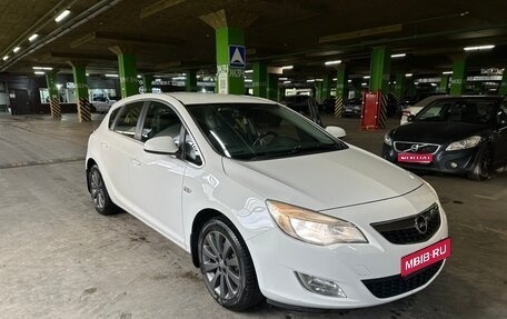 Opel Astra J, 2010 год, 780 000 рублей, 1 фотография