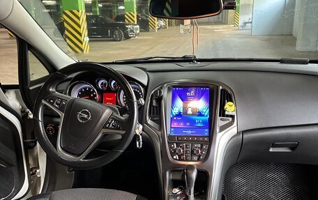 Opel Astra J, 2010 год, 780 000 рублей, 13 фотография