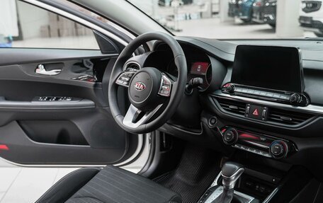 KIA Cerato IV, 2019 год, 1 699 000 рублей, 13 фотография