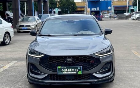 Ford Focus IV, 2022 год, 1 565 000 рублей, 2 фотография