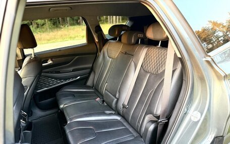 Hyundai Santa Fe IV, 2019 год, 2 500 000 рублей, 21 фотография