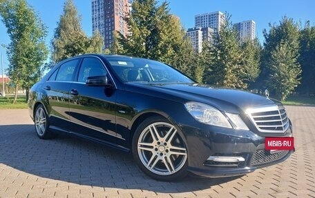 Mercedes-Benz E-Класс, 2012 год, 1 900 000 рублей, 2 фотография