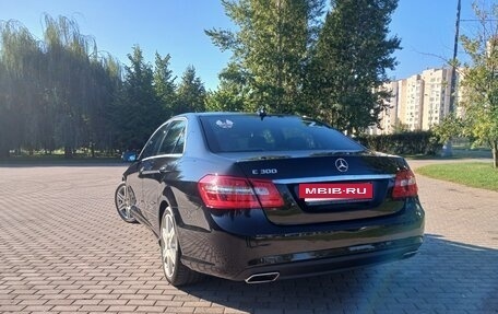 Mercedes-Benz E-Класс, 2012 год, 1 900 000 рублей, 7 фотография