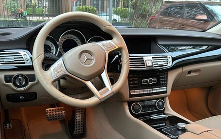 Mercedes-Benz CLS, 2013 год, 2 750 000 рублей, 15 фотография