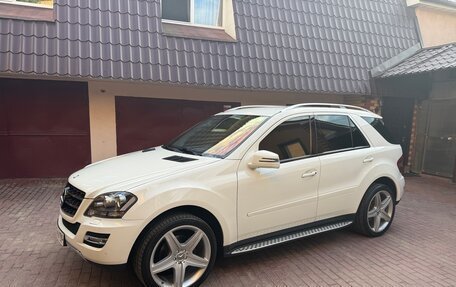 Mercedes-Benz M-Класс, 2011 год, 1 950 000 рублей, 5 фотография