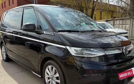 Volkswagen Multivan, 2022 год, 6 500 000 рублей, 1 фотография