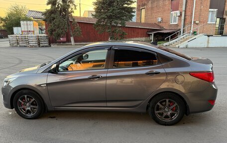 Hyundai Solaris II рестайлинг, 2015 год, 960 000 рублей, 2 фотография