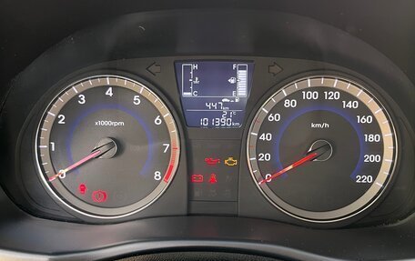 Hyundai Solaris II рестайлинг, 2016 год, 1 100 000 рублей, 4 фотография