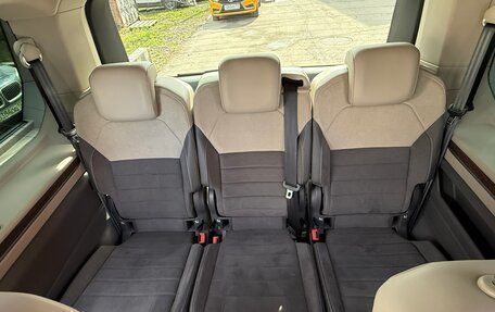 Volkswagen Multivan, 2022 год, 6 500 000 рублей, 12 фотография