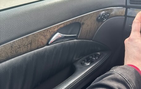 Mercedes-Benz E-Класс, 2002 год, 400 000 рублей, 5 фотография