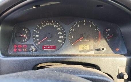 Toyota Avensis III рестайлинг, 2000 год, 230 000 рублей, 3 фотография