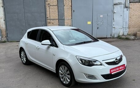 Opel Astra J, 2012 год, 795 000 рублей, 2 фотография