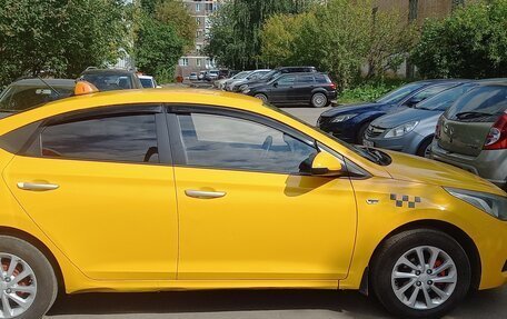 Hyundai Solaris II рестайлинг, 2017 год, 675 000 рублей, 4 фотография