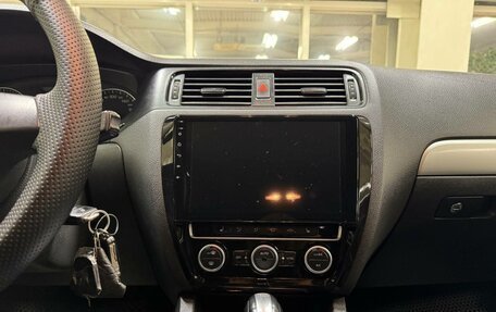 Volkswagen Jetta VI, 2012 год, 1 280 000 рублей, 12 фотография