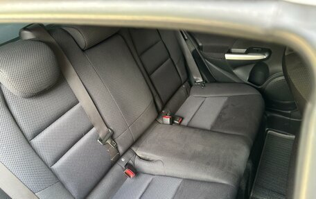 Honda Insight II рестайлинг, 2010 год, 900 000 рублей, 10 фотография