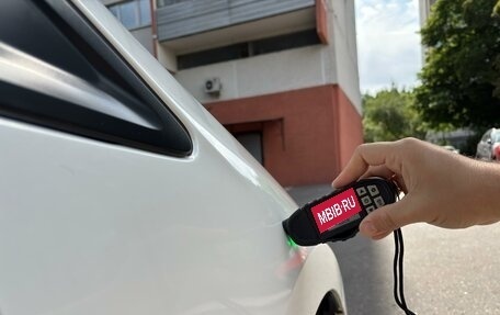 Honda Insight II рестайлинг, 2010 год, 900 000 рублей, 29 фотография