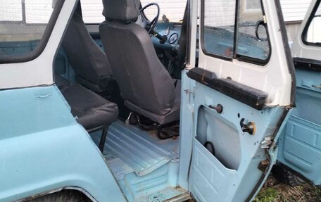 ЛуАЗ 3151, 1998 год, 385 000 рублей, 11 фотография