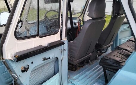 ЛуАЗ 3151, 1998 год, 385 000 рублей, 15 фотография