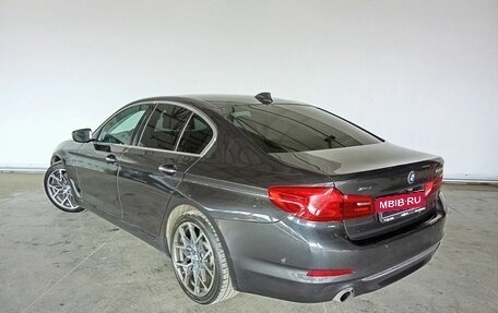 BMW 5 серия, 2017 год, 2 820 000 рублей, 4 фотография