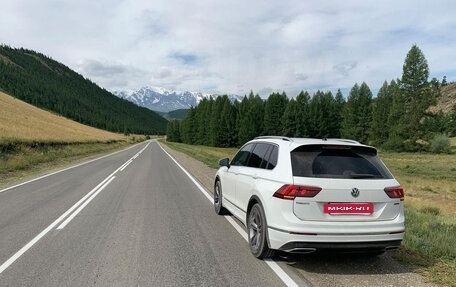 Volkswagen Tiguan II, 2019 год, 3 600 000 рублей, 9 фотография