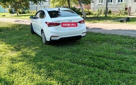 Hyundai Solaris II рестайлинг, 2018 год, 1 300 000 рублей, 22 фотография