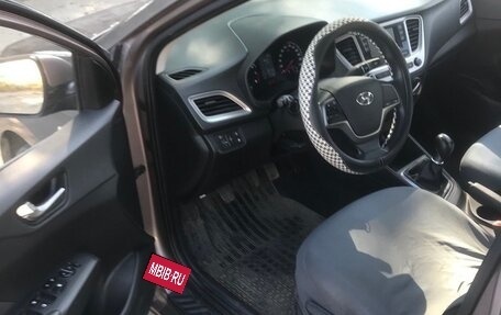 Hyundai Solaris II рестайлинг, 2019 год, 1 500 000 рублей, 3 фотография