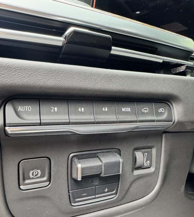 Cadillac Escalade V, 2025 год, 20 500 000 рублей, 20 фотография