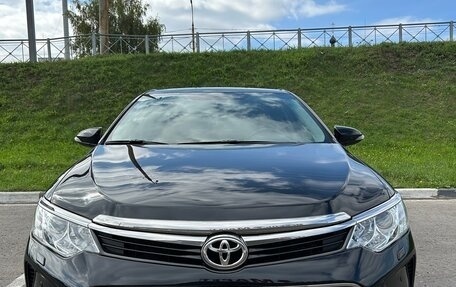 Toyota Camry, 2017 год, 2 370 000 рублей, 3 фотография