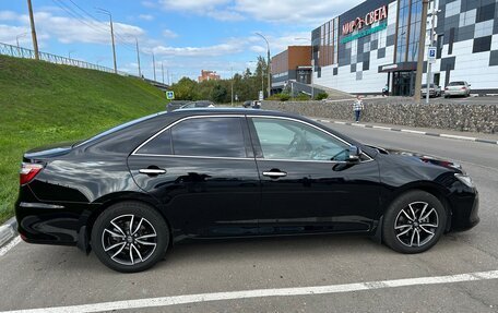 Toyota Camry, 2017 год, 2 370 000 рублей, 5 фотография