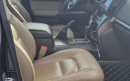 Toyota Land Cruiser 200, 2007 год, 3 160 000 рублей, 10 фотография