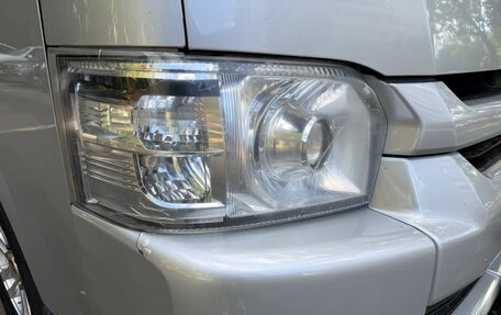 Toyota HiAce H200, 2015 год, 3 900 000 рублей, 8 фотография