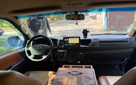 Toyota HiAce H200, 2015 год, 3 900 000 рублей, 13 фотография