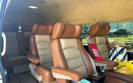 Toyota HiAce H200, 2015 год, 3 900 000 рублей, 12 фотография