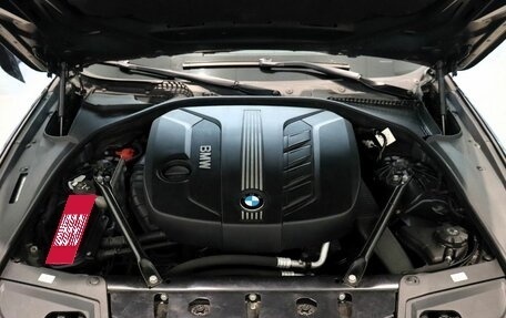 BMW 5 серия, 2012 год, 1 800 000 рублей, 8 фотография