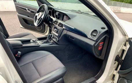 Mercedes-Benz C-Класс, 2012 год, 1 300 000 рублей, 15 фотография