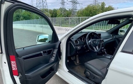 Mercedes-Benz C-Класс, 2012 год, 1 300 000 рублей, 14 фотография