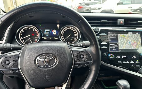 Toyota Camry, 2018 год, 2 850 000 рублей, 5 фотография