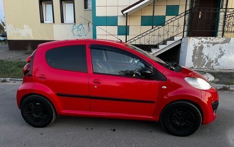 Peugeot 107 I рестайлинг, 2014 год, 600 000 рублей, 6 фотография