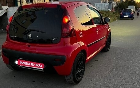 Peugeot 107 I рестайлинг, 2014 год, 600 000 рублей, 5 фотография