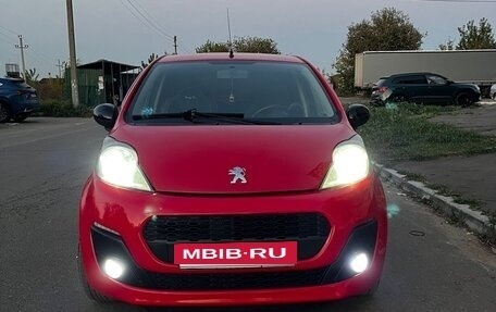 Peugeot 107 I рестайлинг, 2014 год, 600 000 рублей, 4 фотография
