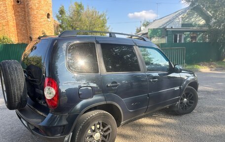 Chevrolet Niva I рестайлинг, 2011 год, 470 000 рублей, 3 фотография