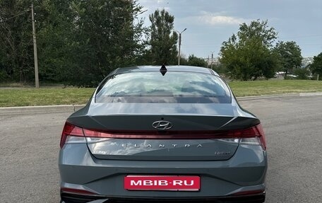 Hyundai Elantra, 2022 год, 2 250 000 рублей, 5 фотография