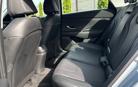 Hyundai Elantra, 2022 год, 2 250 000 рублей, 10 фотография