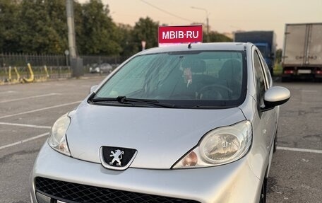 Peugeot 107 I рестайлинг, 2011 год, 550 000 рублей, 1 фотография