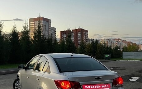 Chevrolet Cruze II, 2009 год, 649 000 рублей, 6 фотография