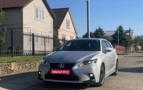Lexus CT I рестайлинг, 2012 год, 1 720 000 рублей, 1 фотография