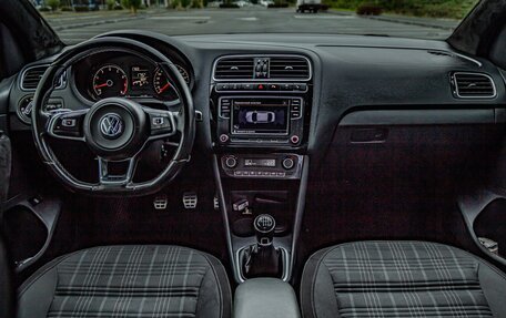 Volkswagen Polo VI (EU Market), 2018 год, 1 200 000 рублей, 1 фотография