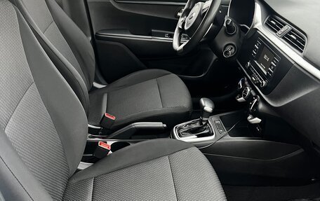 KIA Rio IV, 2021 год, 1 175 000 рублей, 5 фотография