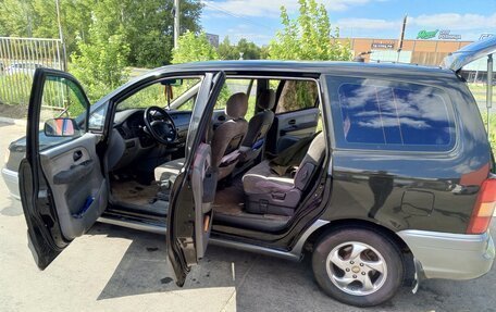 Hyundai Trajet I рестайлинг, 2003 год, 585 000 рублей, 9 фотография