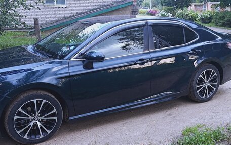 Toyota Camry, 2017 год, 1 450 000 рублей, 4 фотография